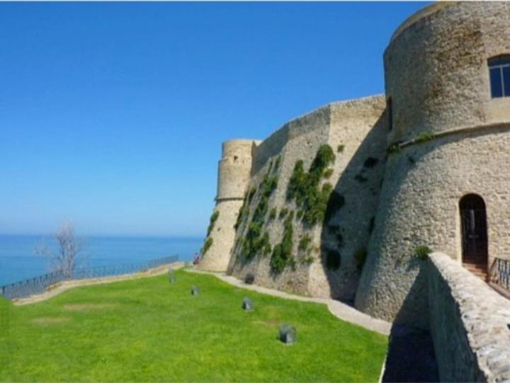 Abruzzo Holiday Ortona Buitenkant foto